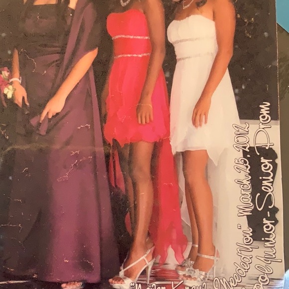 👸 PROM DRESS 👗 - Picture 4 of 8